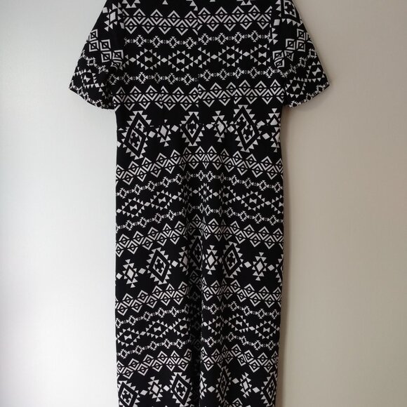 Handmade Mennonite Dress 40"B 34"W Modest Aztec Geometric Pullover - Picture 6 of 9